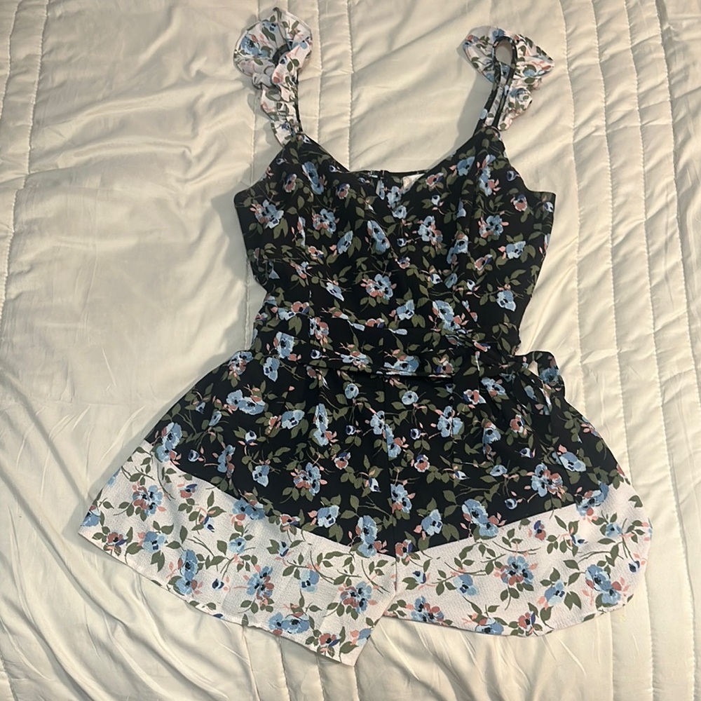 Floral Ruffle Strap Romper